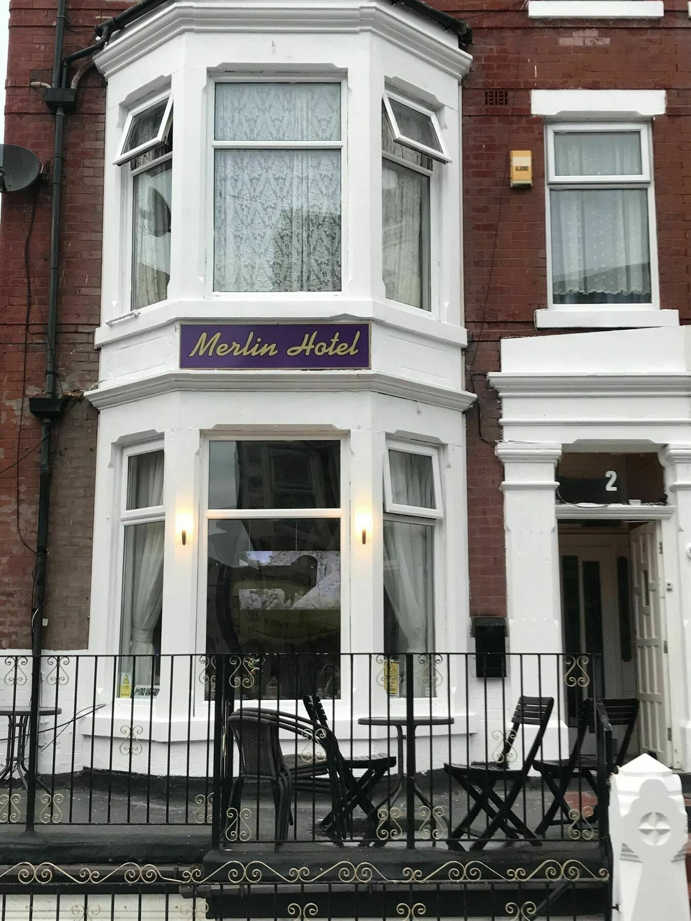 The Merlin Hotel ブラックプール エクステリア 写真